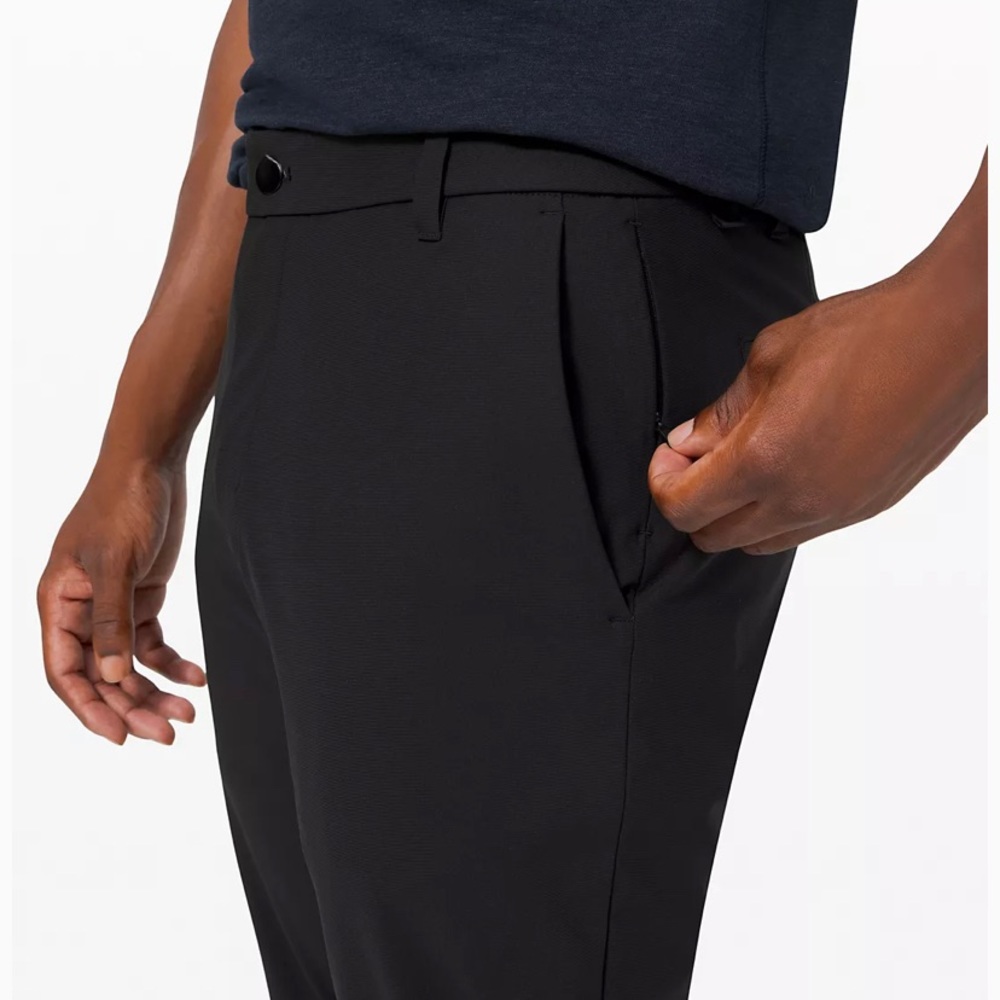 Lululemon men’s Commission pants
